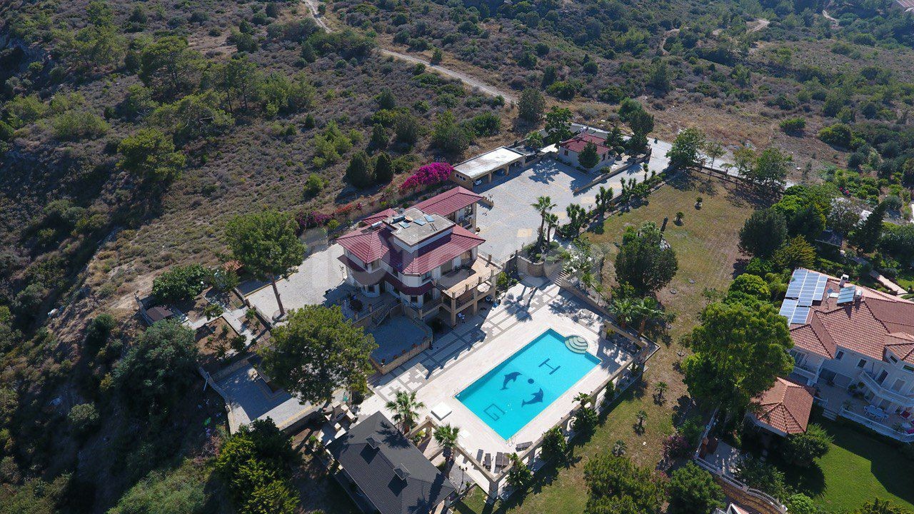 Villa in Girne (Kyrenia), Nord Zypern – Foto 3 von 24