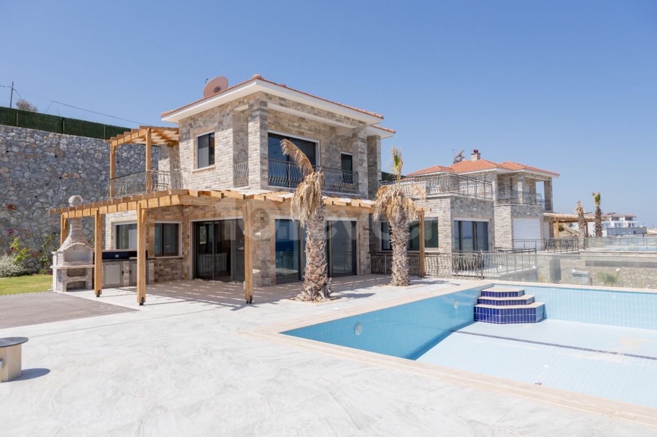 Villa in Nord Zypern – Foto 1 von 15