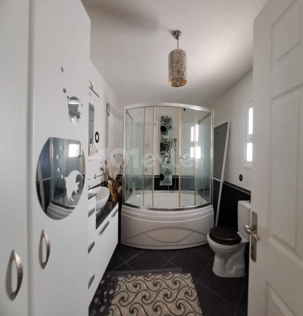 Bungalow in Girne (Kyrenia), Nord Zypern – Foto 40 von 42