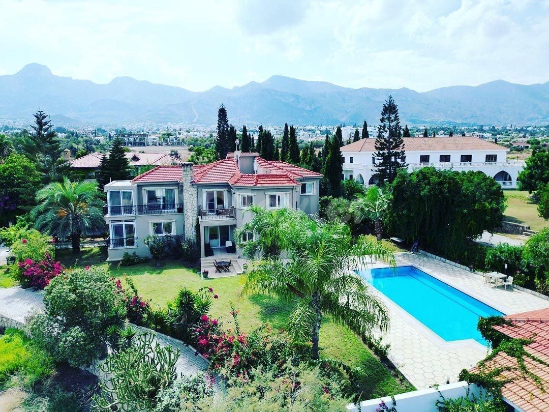 Villa in Nord Zypern – Foto 2 von 11
