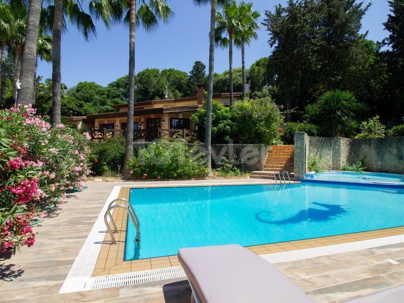 Villa in Nord Zypern – Foto 1 von 40
