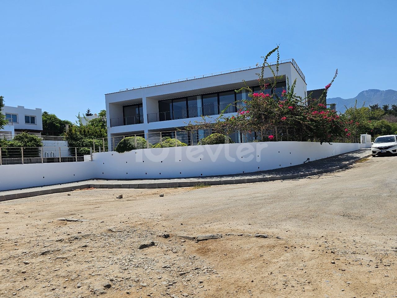 Villa in Girne (Kyrenia), Nord Zypern – Foto 1 von 32