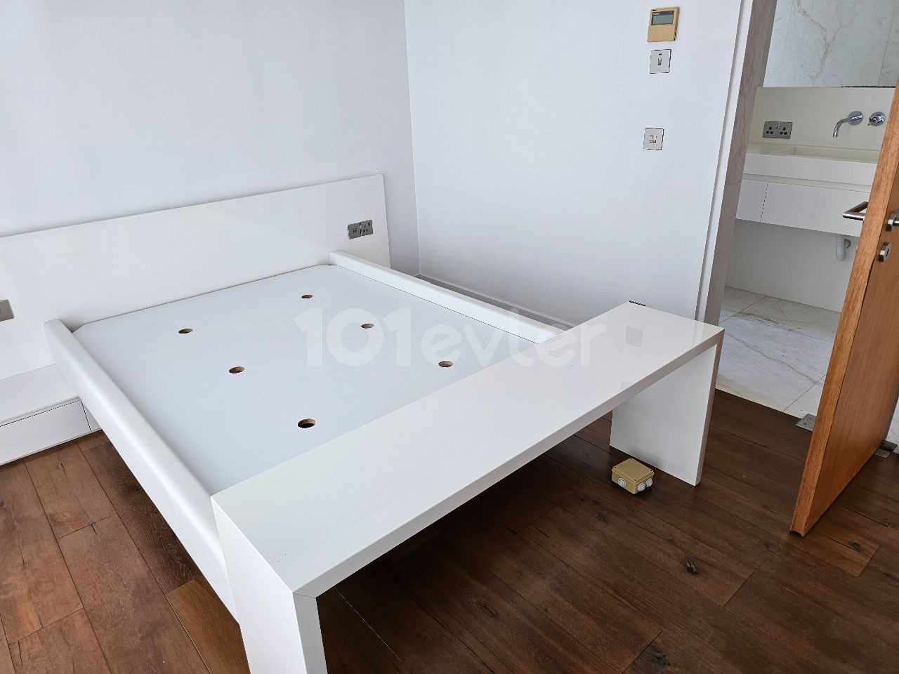 Villa in Girne (Kyrenia), Nord Zypern – Foto 11 von 32