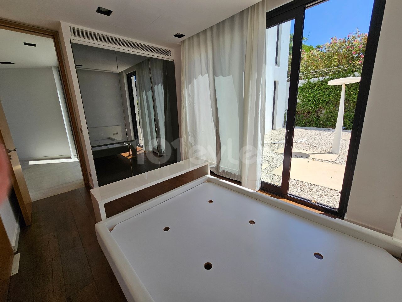 Villa in Girne (Kyrenia), Nord Zypern – Foto 21 von 32