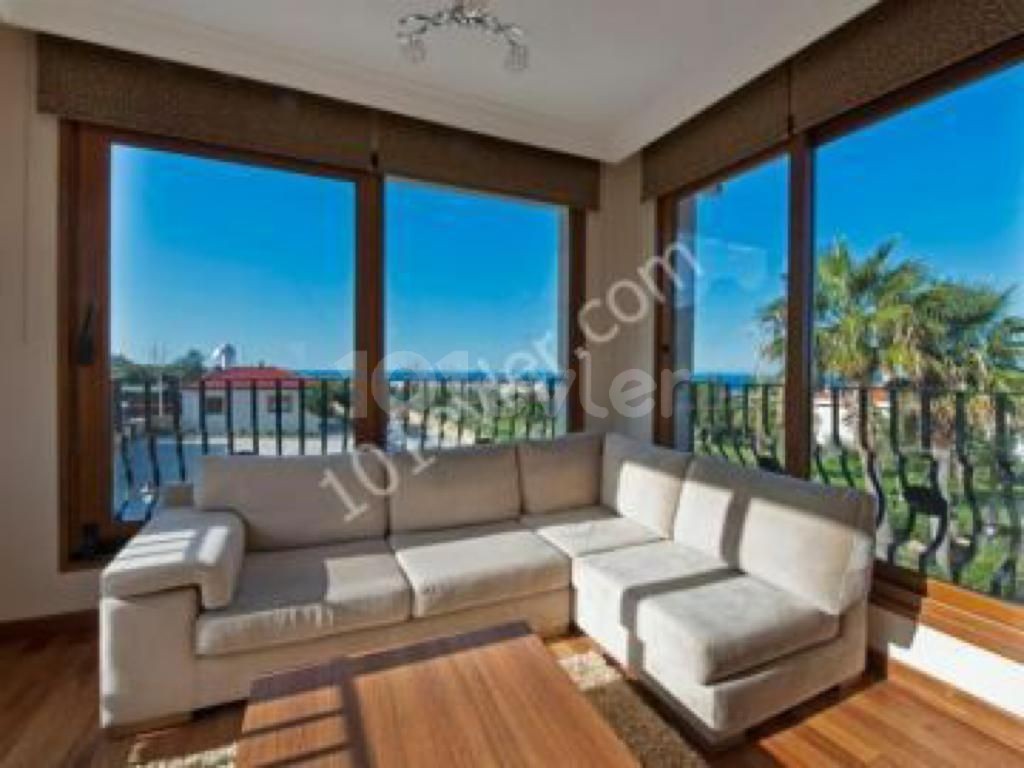 Villa in Girne (Kyrenia), Nord Zypern – Foto 3 von 39