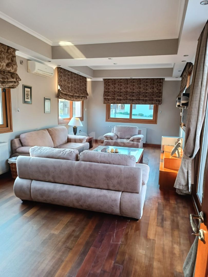 Villa in Girne (Kyrenia), Nord Zypern – Foto 5 von 39