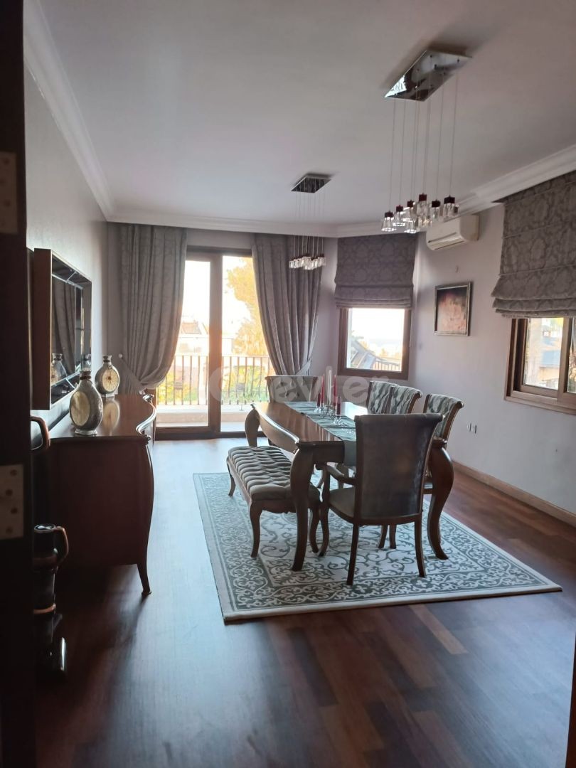 Villa in Girne (Kyrenia), Nord Zypern – Foto 7 von 39