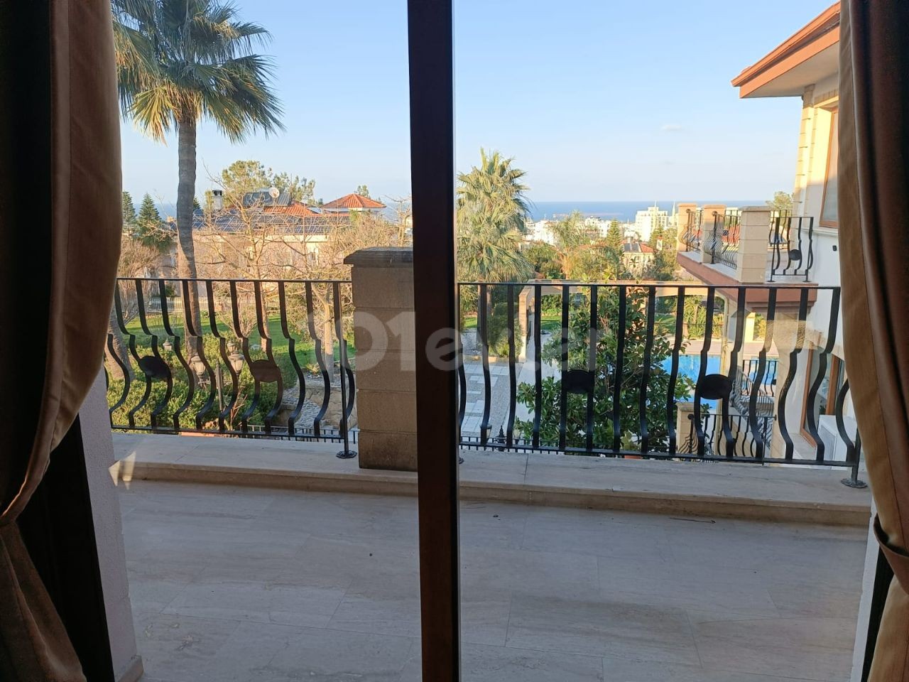Villa in Girne (Kyrenia), Nord Zypern – Foto 37 von 39