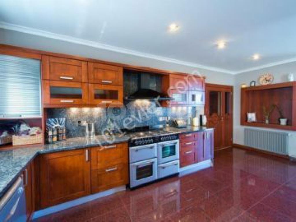 Villa in Girne (Kyrenia), Nord Zypern – Foto 9 von 22