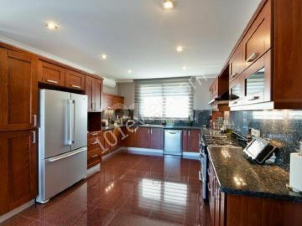 Villa in Girne (Kyrenia), Nord Zypern – Foto 11 von 22