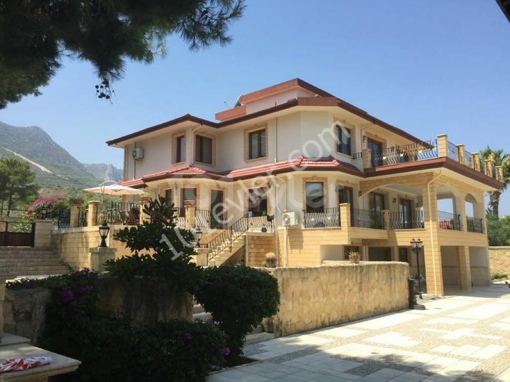 Villa in Girne (Kyrenia), Nord Zypern – Foto 16 von 22
