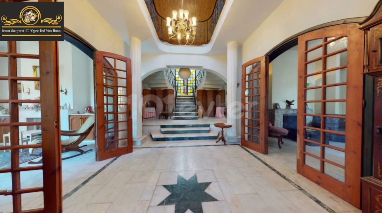 Villa in Girne (Kyrenia), Nord Zypern – Foto 1 von 10