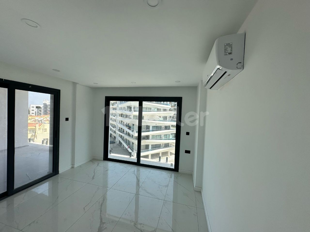 Wohnung in Girne (Kyrenia), Nord Zypern – Foto 2 von 31