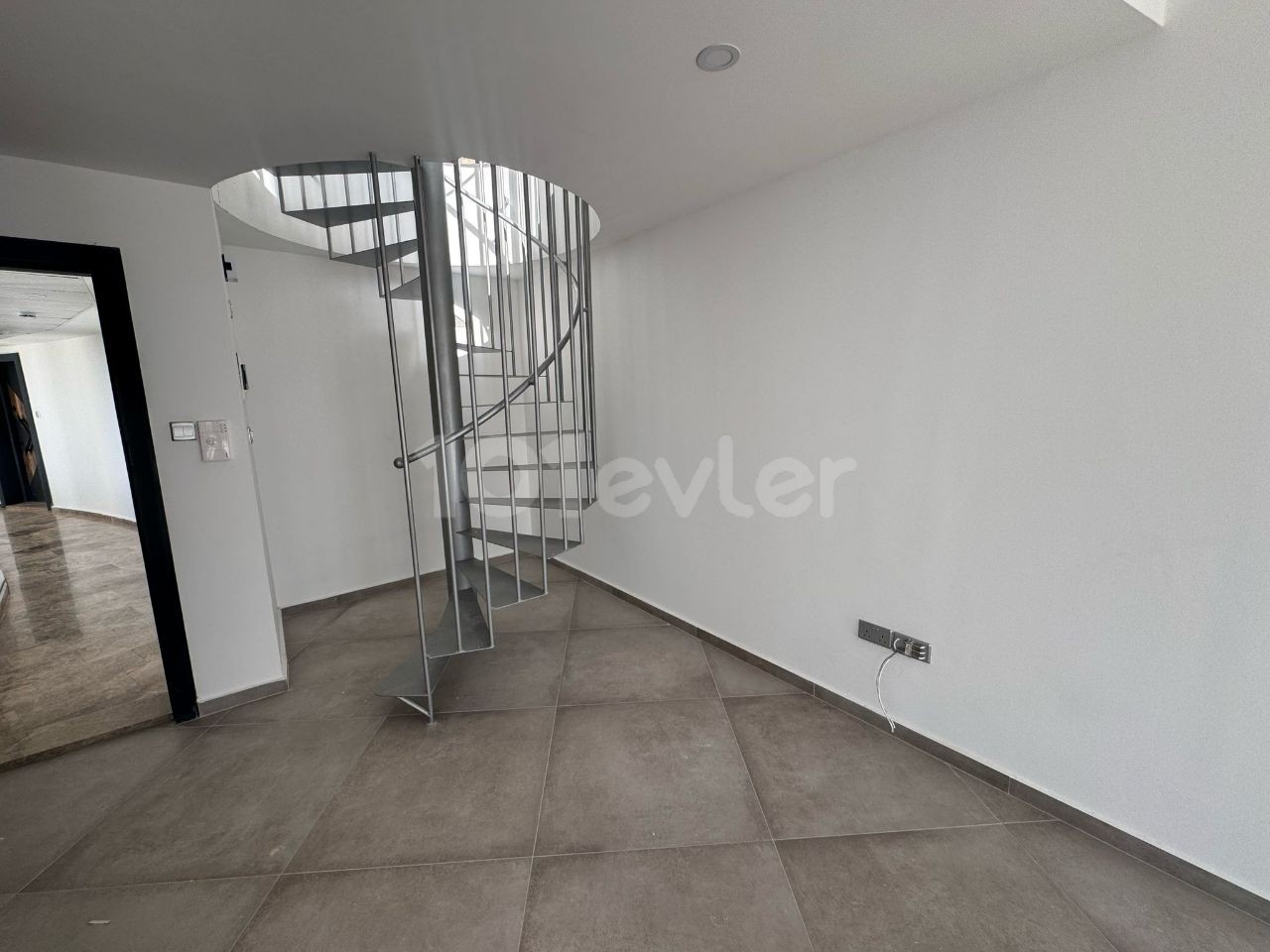 Wohnung in Girne (Kyrenia), Nord Zypern – Foto 3 von 17