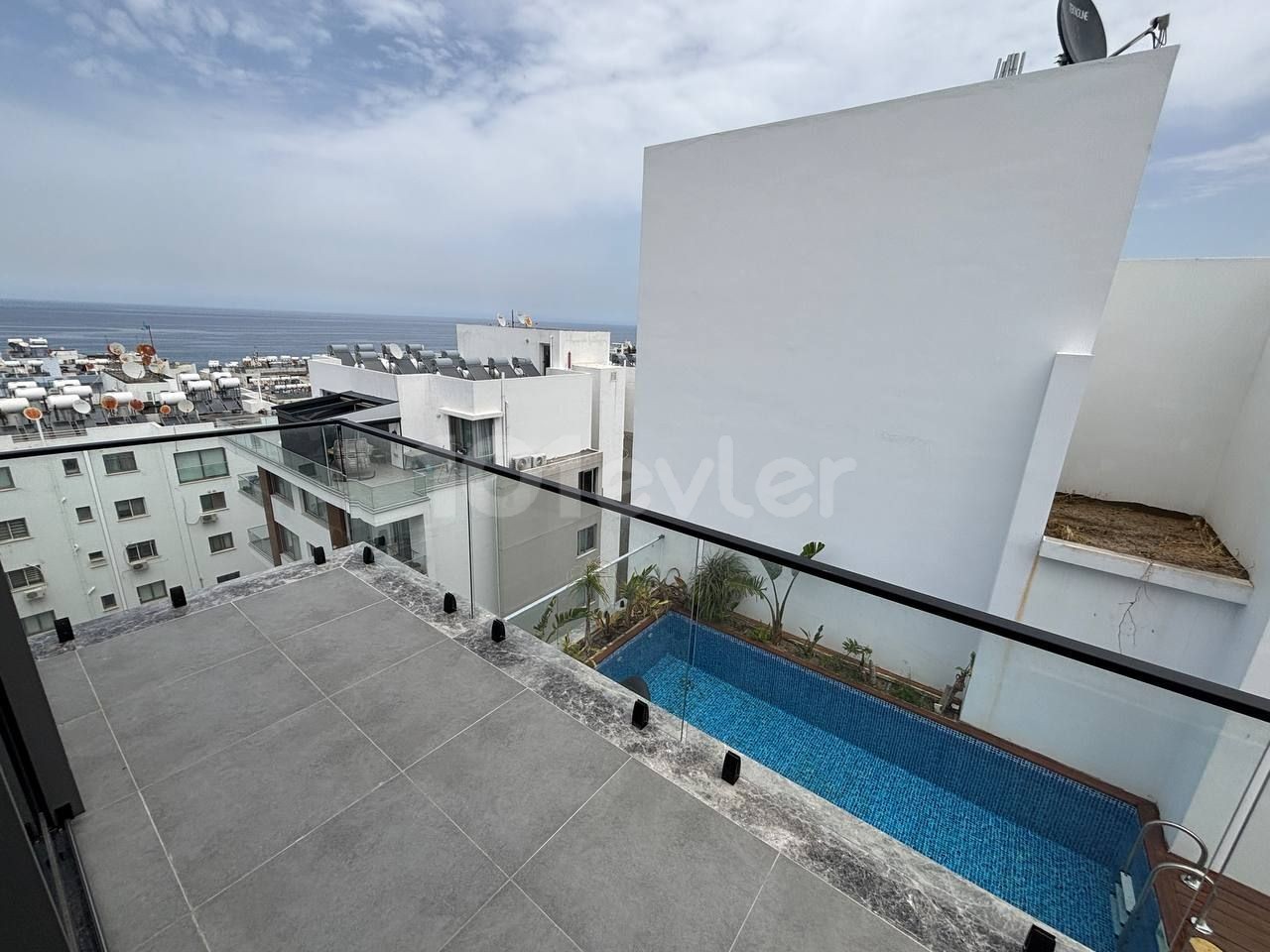 Wohnung in Girne (Kyrenia), Nord Zypern – Foto 4 von 33