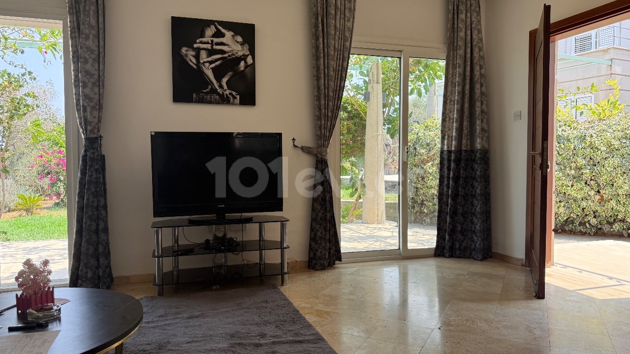 Villa in Girne (Kyrenia), Nord Zypern – Foto 2 von 22