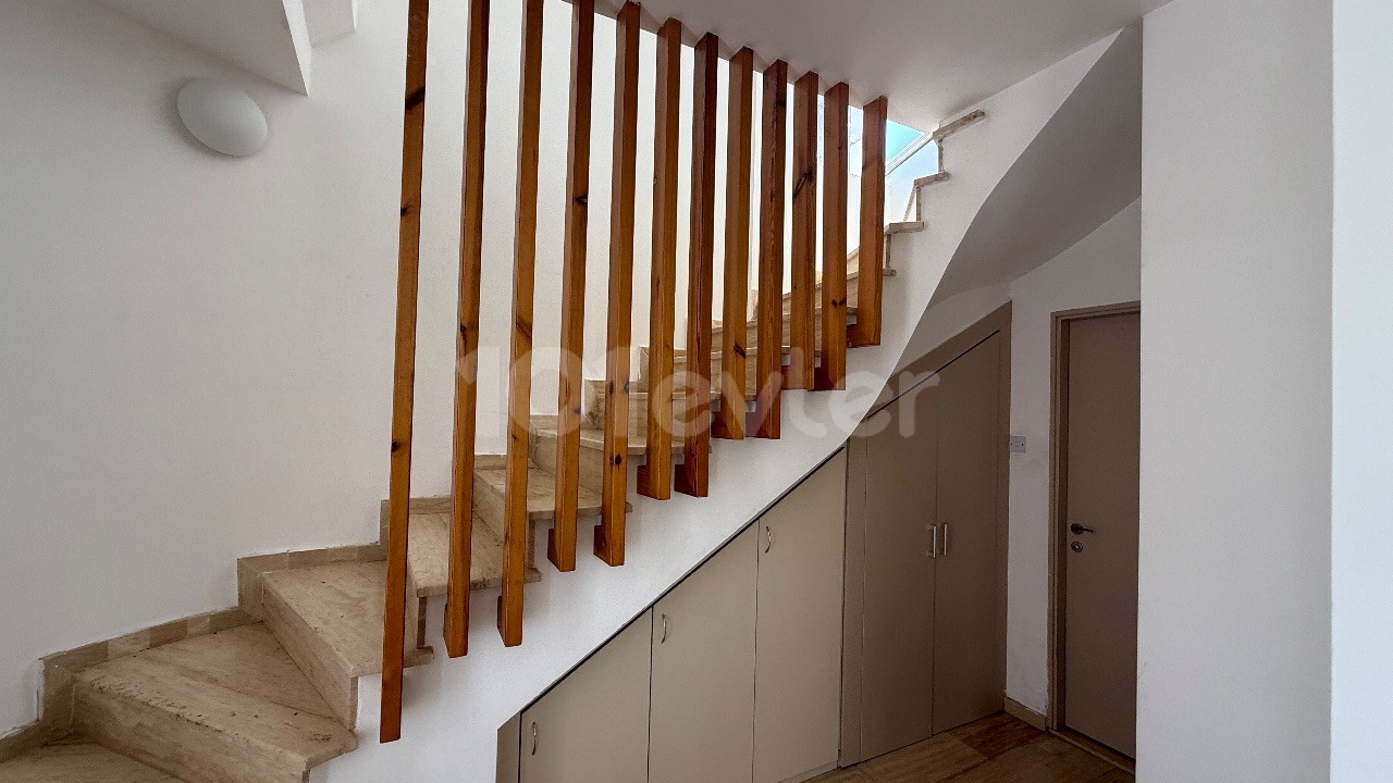 Villa in Girne (Kyrenia), Nord Zypern – Foto 10 von 22