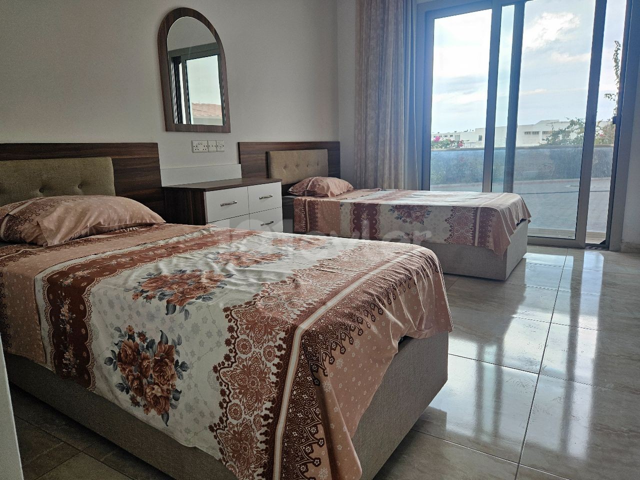 Wohnung in Zeytinlik, Nord Zypern – Foto 1 von 12