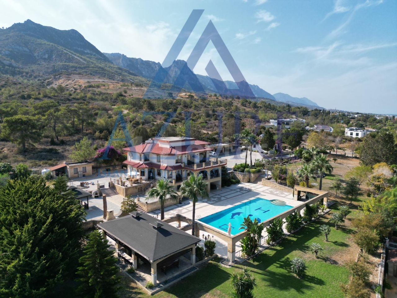 Villa in Girne (Kyrenia), Nord Zypern – Foto 2 von 40