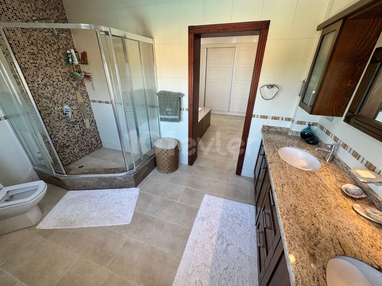Villa in Girne (Kyrenia), Nord Zypern – Foto 25 von 40