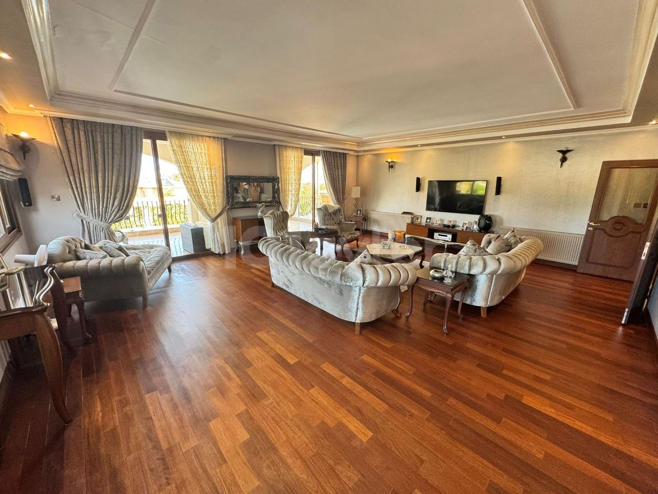 Villa in Girne (Kyrenia), Nord Zypern – Foto 35 von 40
