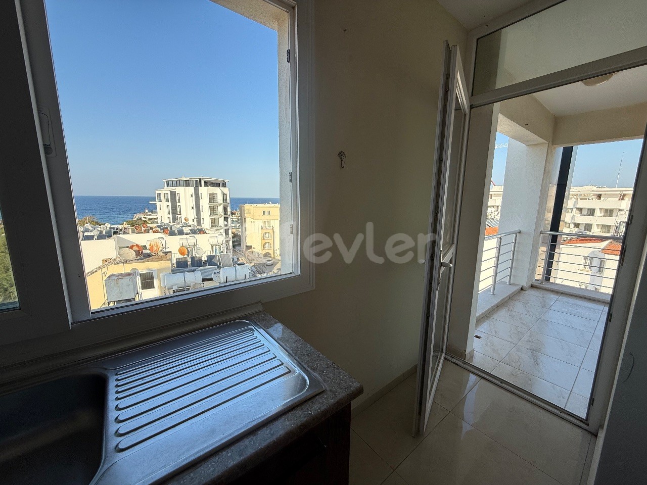 Wohnung in Girne (Kyrenia), Nord Zypern – Foto 9 von 21