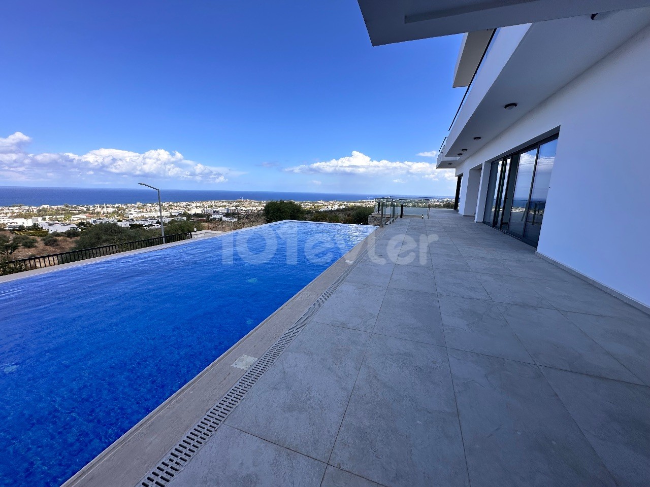 Villa in Girne (Kyrenia), Nord Zypern – Foto 6 von 6