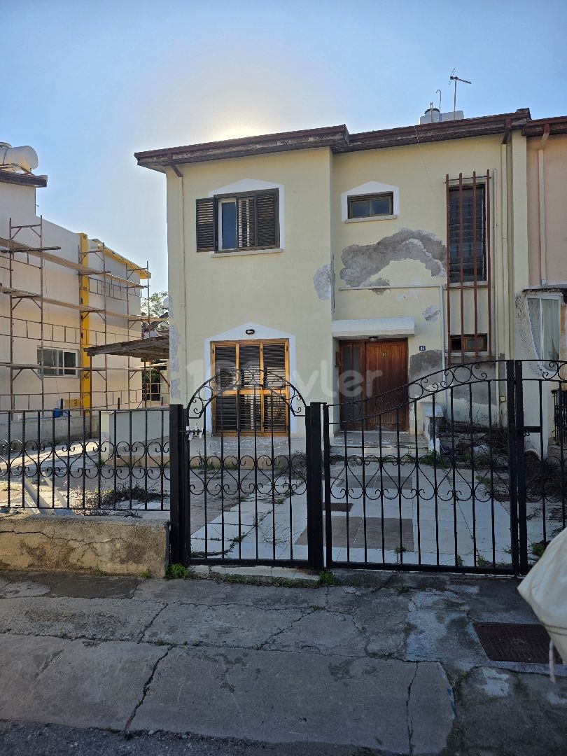 Doppelhaushälfte in Gazimağusa (Famagusta), Nord Zypern – Foto 1 von 6